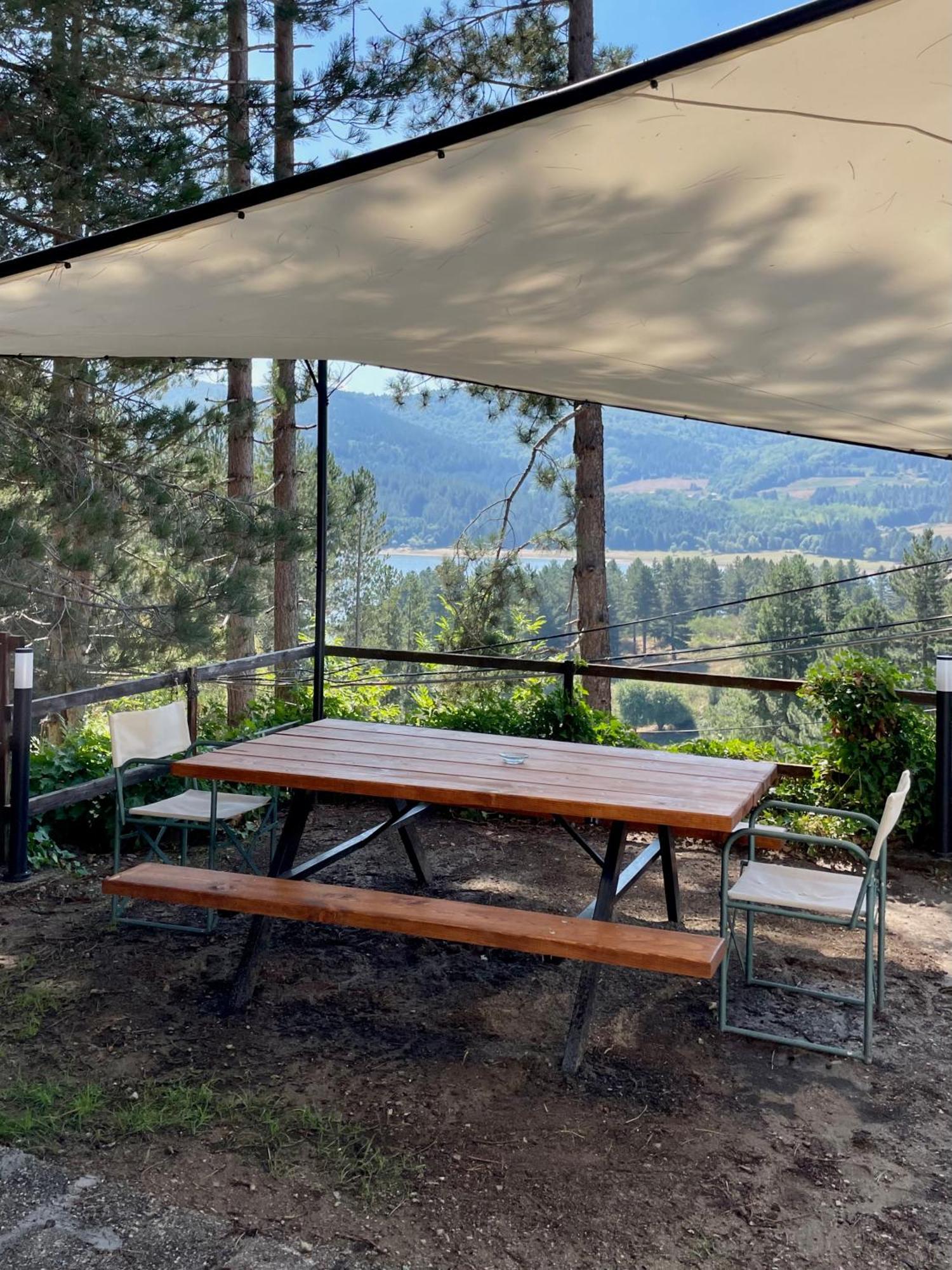 Chalet Natura La Taverna Dei 3 Porcellini Cavaliere  Exterior foto