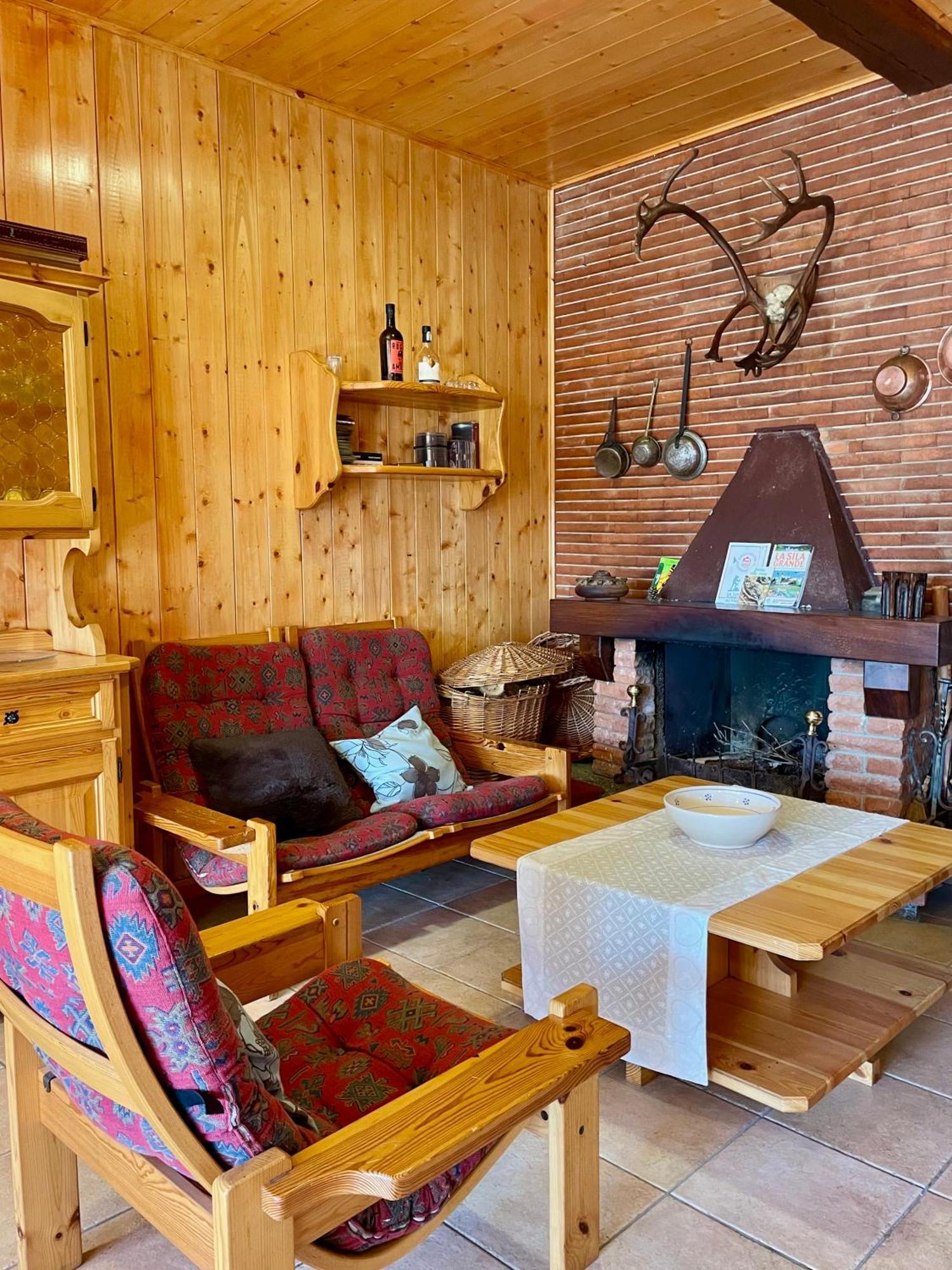 Chalet Natura La Taverna Dei 3 Porcellini Cavaliere  Exterior foto
